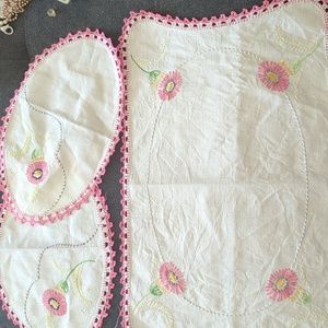 Vintage doilies